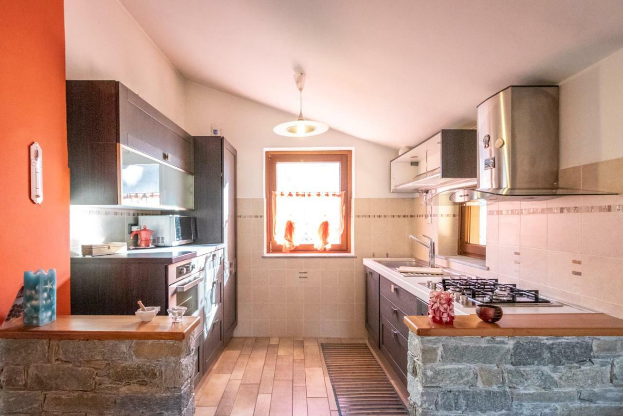 Casa Di Tia Apartment อาออสตา ภายนอก รูปภาพ