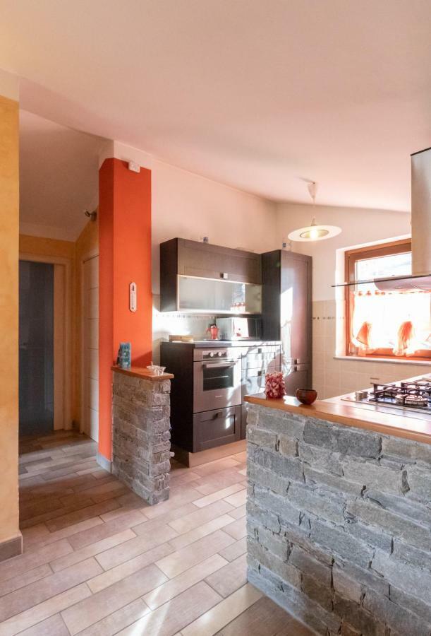 Casa Di Tia Apartment อาออสตา ภายนอก รูปภาพ